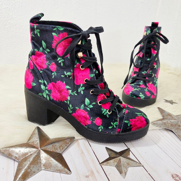 Betsey Johnson Shoes - Betsey Johnson Tilde lace-up velvet floral boots black pink roses women's 8.5